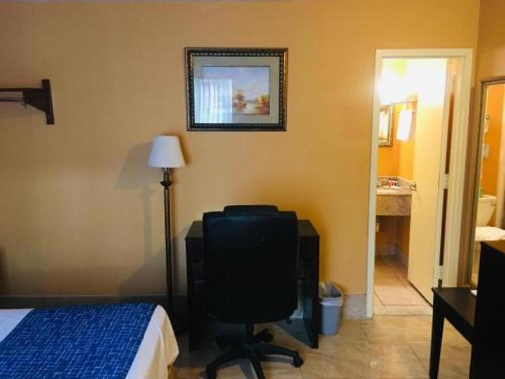 ทราเวลลอดจ์ บาย วินด์แฮม เบย์ชอร์ ลองไอส์แลนด์ Motel ภายนอก รูปภาพ