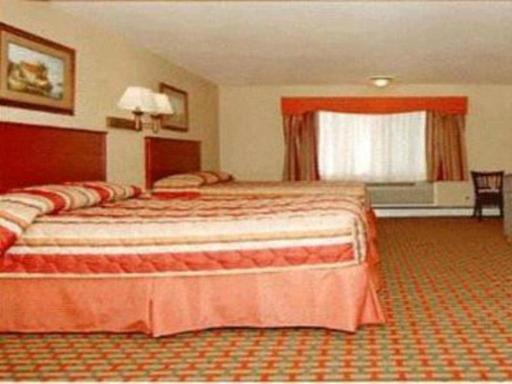 ทราเวลลอดจ์ บาย วินด์แฮม เบย์ชอร์ ลองไอส์แลนด์ Motel ภายนอก รูปภาพ